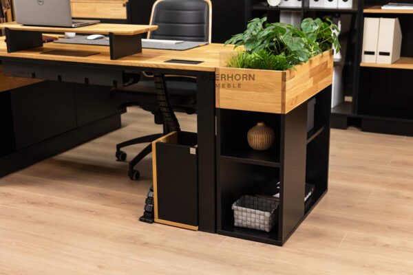biurko z kwietnikiem na rośliny biurko z kwietnikiem na rośliny